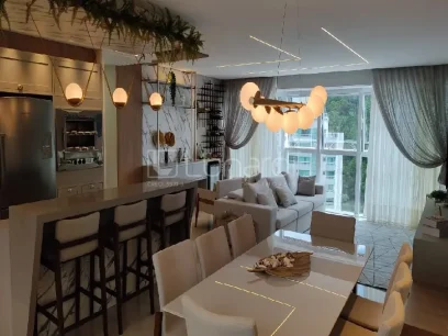 Foto Apartamento com 4 Suítes