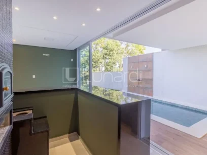 Foto Sobrado com 3 Suítes