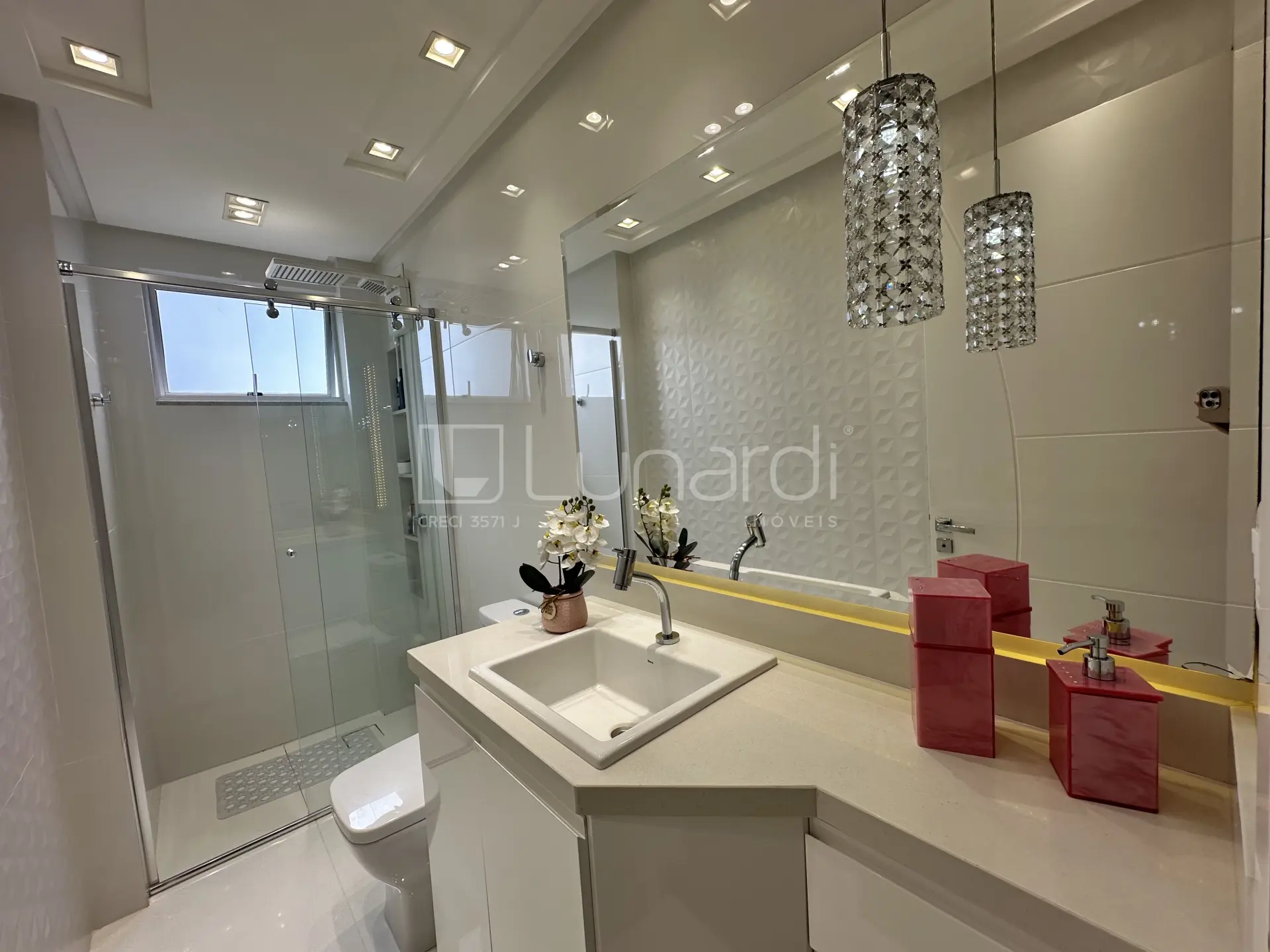 Foto Apartamento com 2 Dormitórios