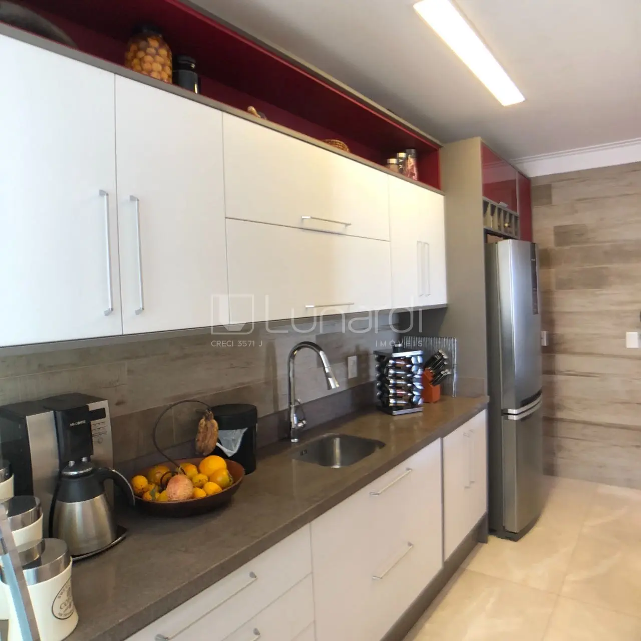 Foto Apartamento com 2 Dormitórios