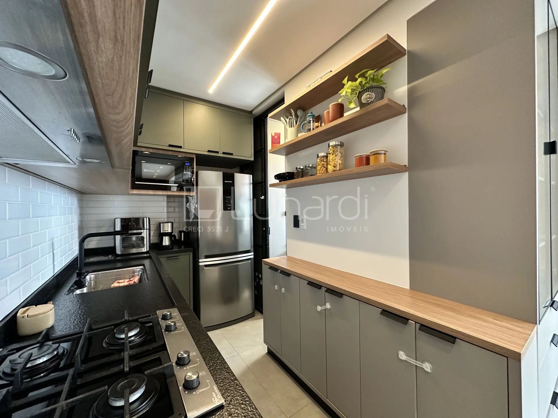 Foto Apartamento com 3 Dormitórios