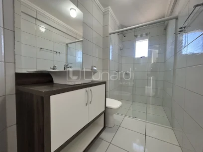 Foto Apartamento com 2 Dormitórios