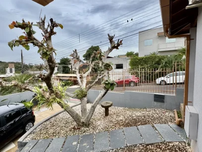 Foto Casa com 3 Dormitórios
