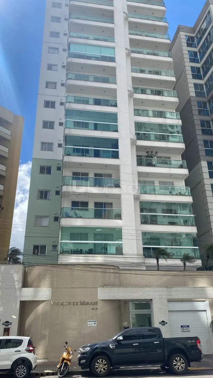 Apartamento para alugar com 2 dormitórios e 1 vaga de garagem no bairro Centro