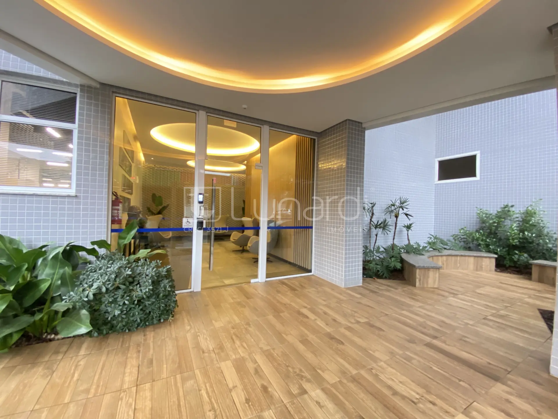 Foto Apartamento com 2 Dormitórios