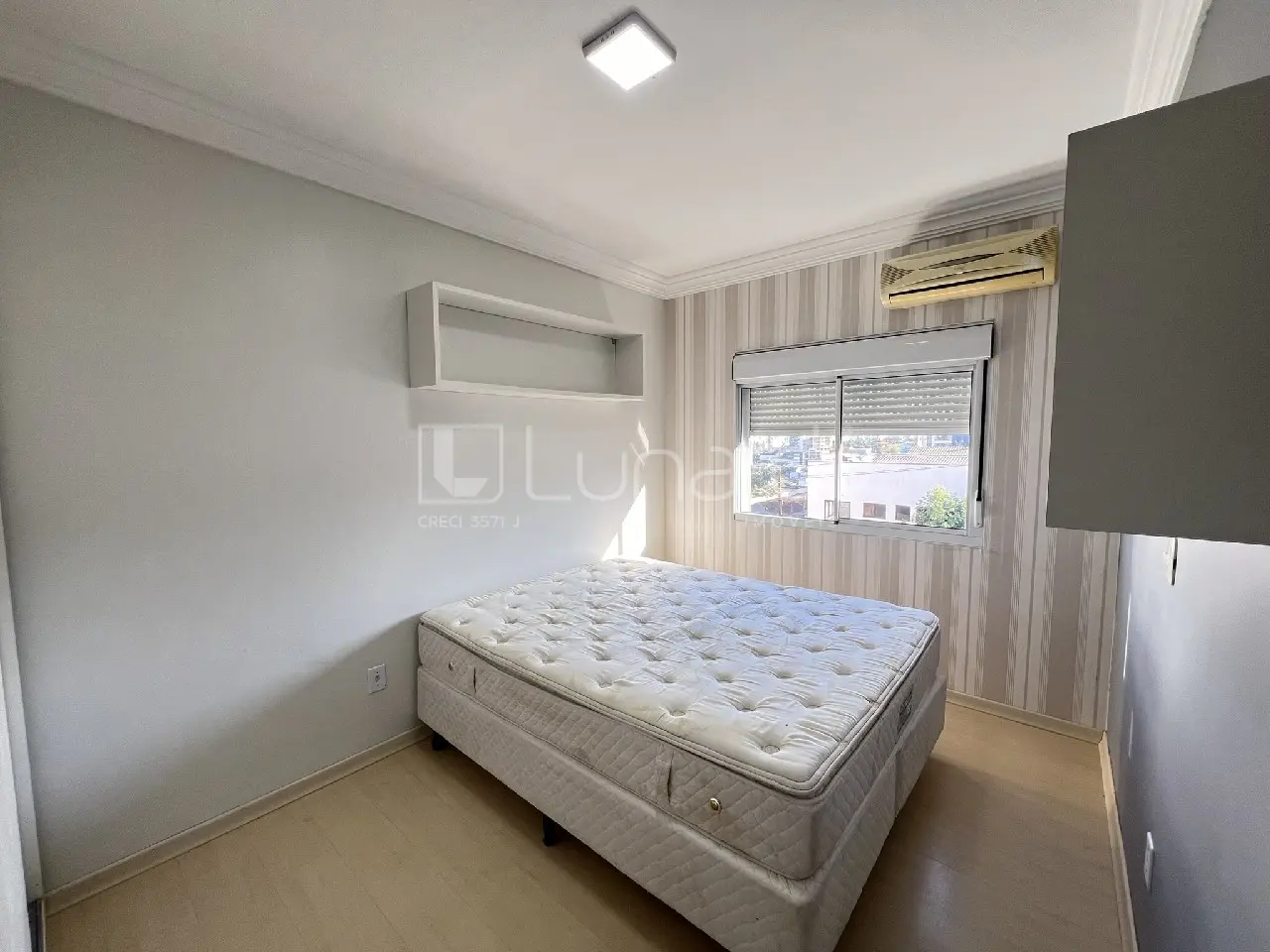 Foto Casa com 4 Dormitórios