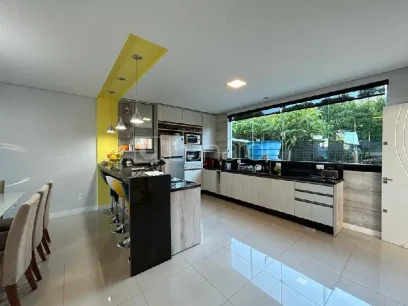 Foto Casa com 2 Dormitórios