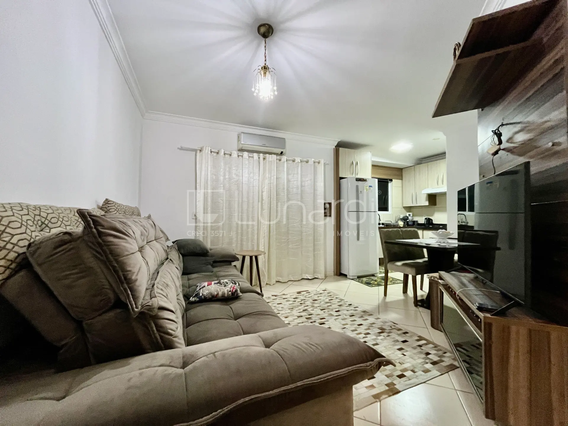 Apartamento à venda com 2 dormitórios, 1 banheiro, 1 vaga de garagem e 63m² de área privativa no bairro São Cristóvão