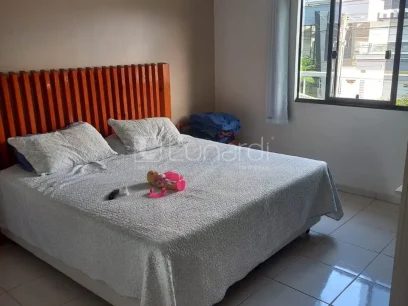 Foto Casa com 3 Dormitórios