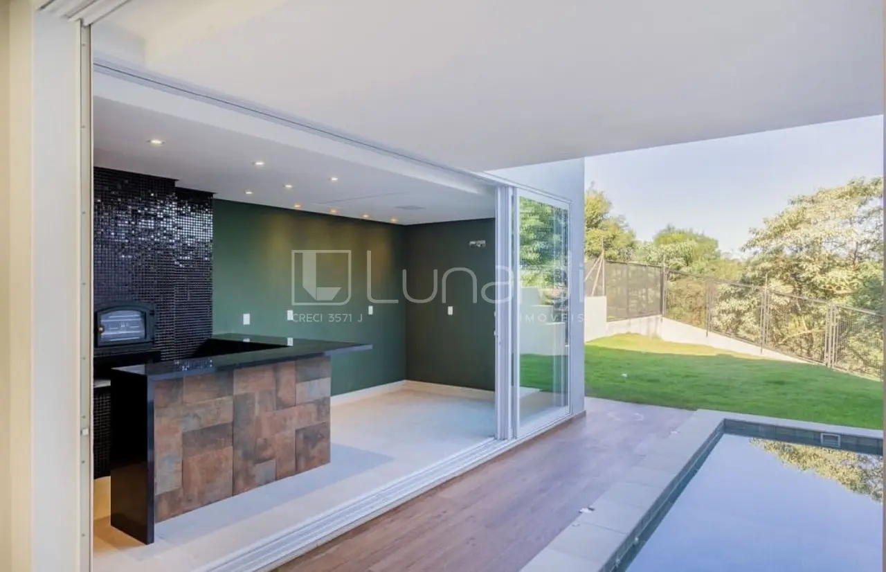 Foto Sobrado com 3 Suítes