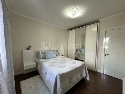 Foto Apartamento com 2 Dormitórios