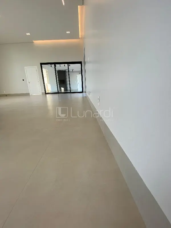 Foto Casa com 3 Suítes