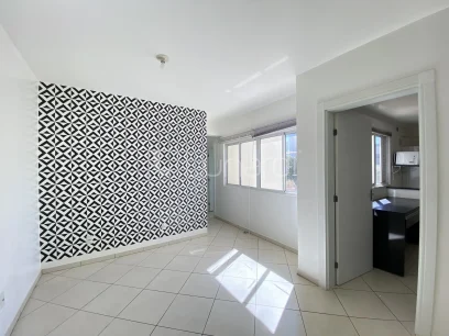 Foto Apartamento com 2 Dormitórios