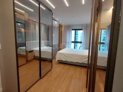 Foto Apartamento com 3 Suítes