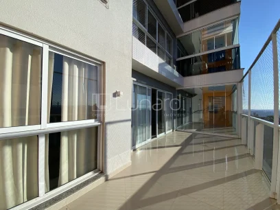 Foto Apartamento com 3 Suítes