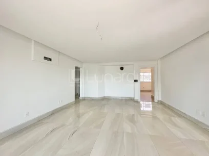 Foto Apartamento com 3 Dormitórios