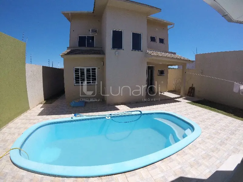 Foto Casa com 3 Suítes