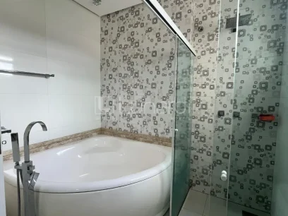 Foto Apartamento com 3 Suítes