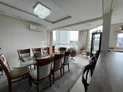 Foto Apartamento com 3 Suítes