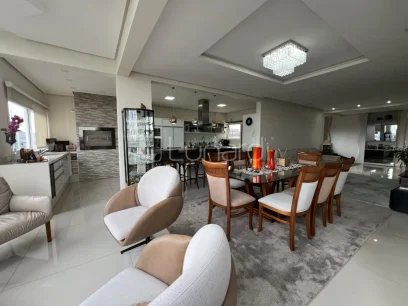 Foto Apartamento com 3 Suítes