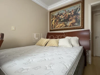 Foto Apartamento com 2 Dormitórios