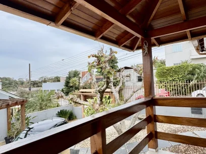 Foto Casa com 3 Dormitórios