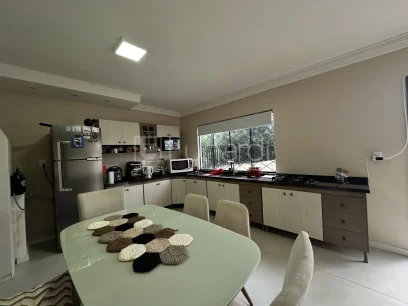 Foto Casa com 3 Dormitórios