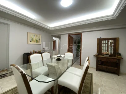 Foto Apartamento com 3 Dormitórios