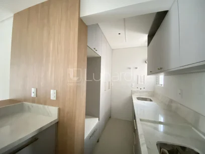 Foto Apartamento com 3 Dormitórios