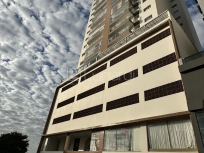 Foto Apartamento com 3 Dormitórios