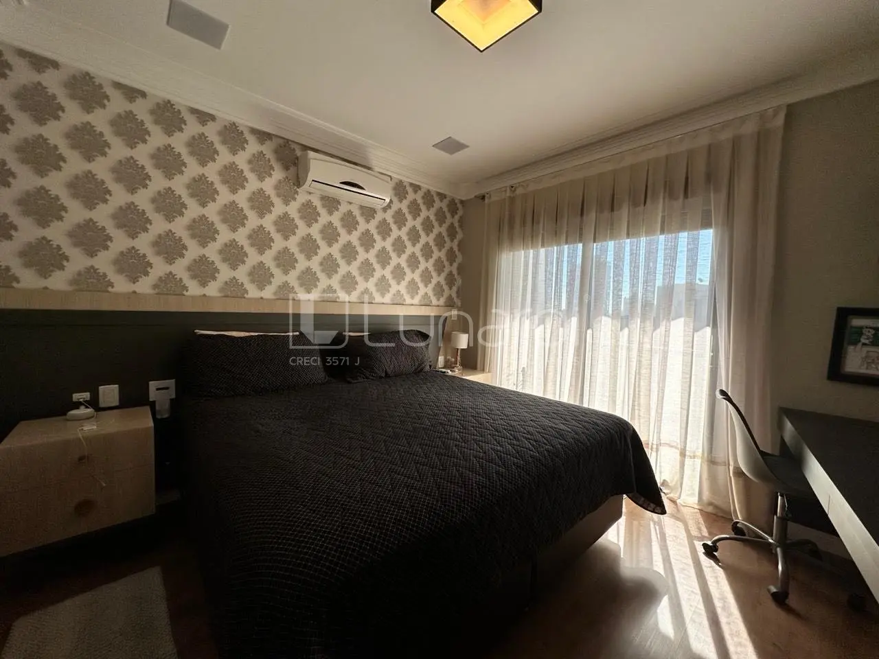 Foto Apartamento com 3 Suítes