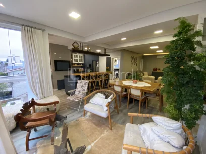 Foto Apartamento com 3 Dormitórios