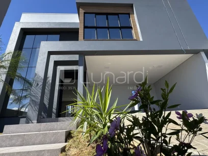 Foto Casa com 3 Dormitórios