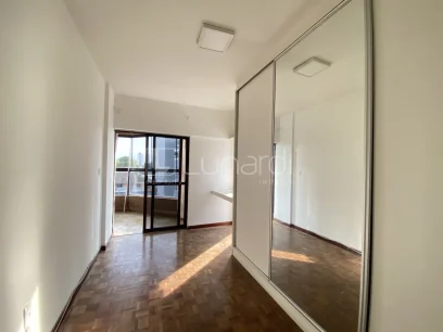 Foto Apartamento com 3 Dormitórios