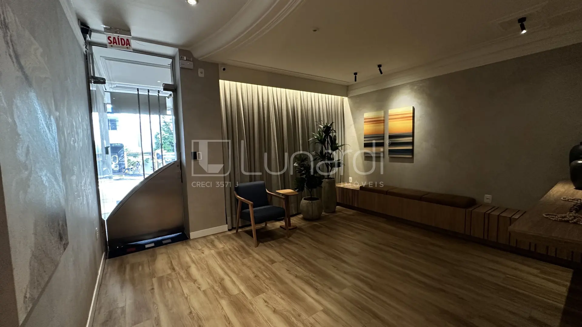 Foto Apartamento com 3 Dormitórios