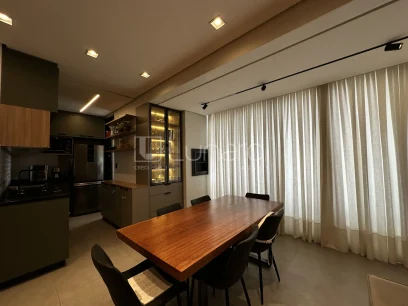 Foto Apartamento com 3 Dormitórios