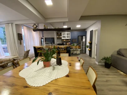 Foto Apartamento com 3 Dormitórios