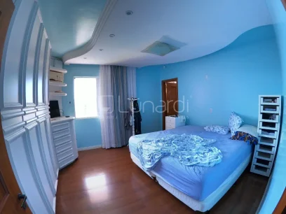 Foto Casa com 5 Dormitórios