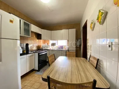 Foto Apartamento com 3 Dormitórios