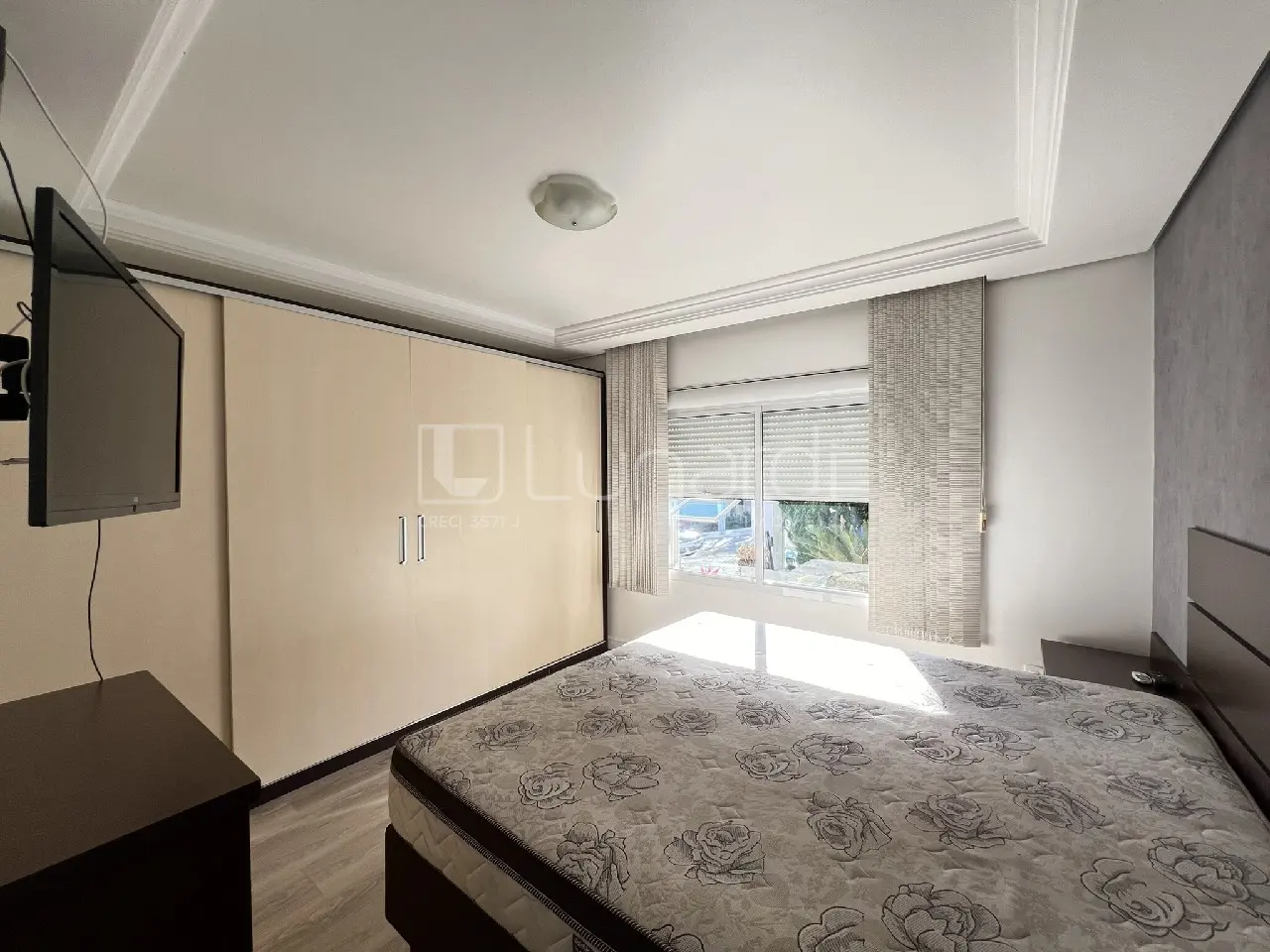 Foto Casa com 4 Dormitórios