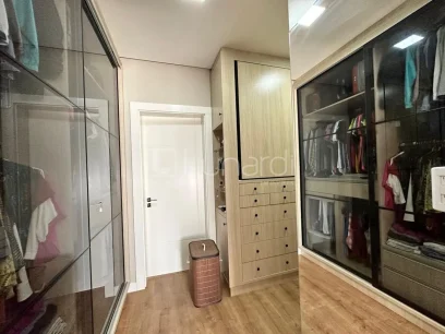 Foto Apartamento com 3 Suítes