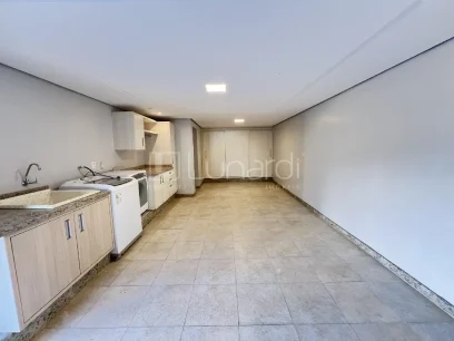 Foto Casa com 4 Dormitórios