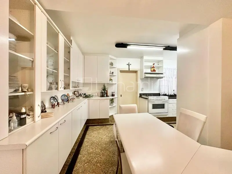 Foto Cobertura com 4 Dormitórios