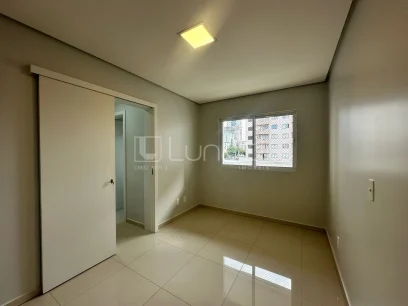 Foto Apartamento com 3 Dormitórios
