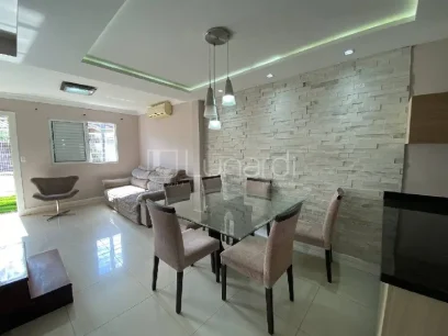 Foto Sobrado com 2 Suítes