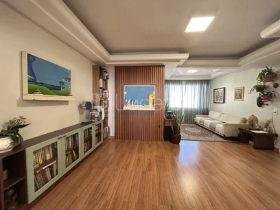 Foto Apartamento com 3 Dormitórios