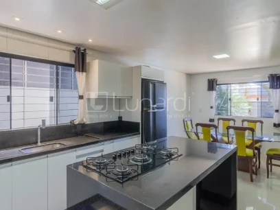 Foto Casa com 3 Dormitórios