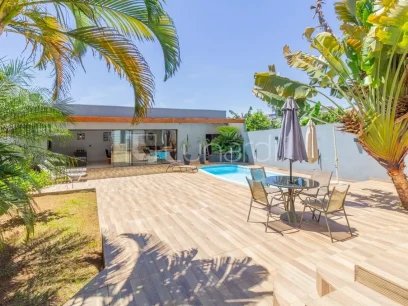 Foto Casa com 3 Dormitórios