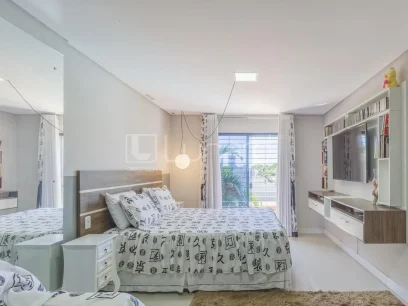 Foto Casa com 3 Dormitórios