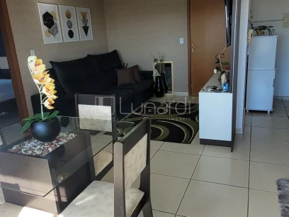 Foto Apartamento com 2 Dormitórios
